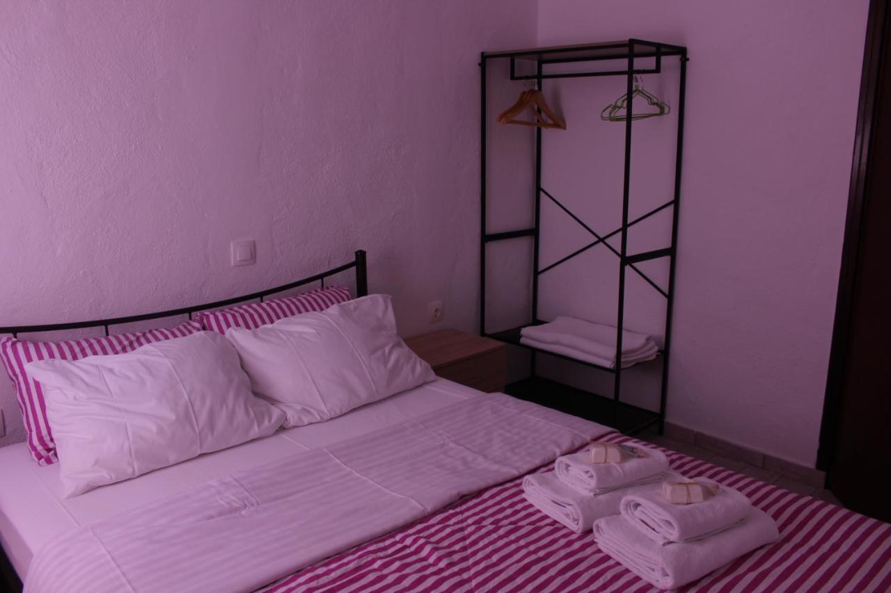 Aaron Apartments Ферма Екстер'єр фото